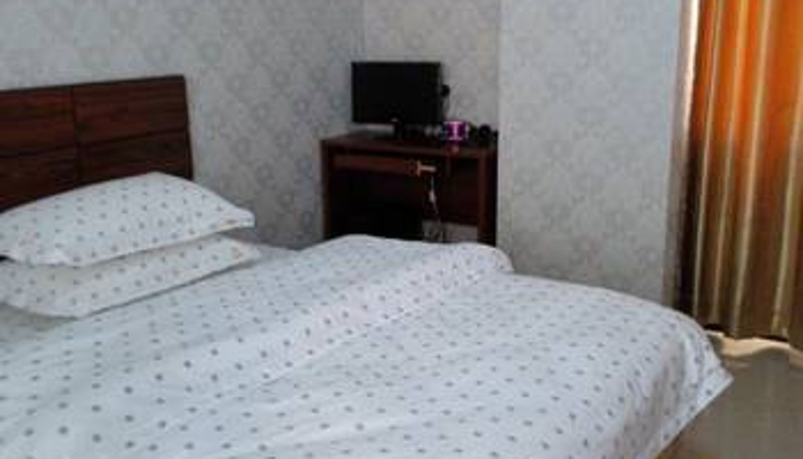 Kamer - Xiaofeng Theme Hotel (Zhongshan Daxin Xinduhui Yinghuali Branch)