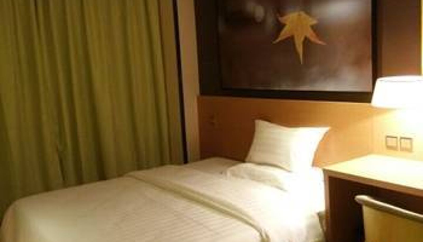Kamer - Zhengcheng Hotel (Zhongshan Xiaolan Dongsheng State Banquet Branch)