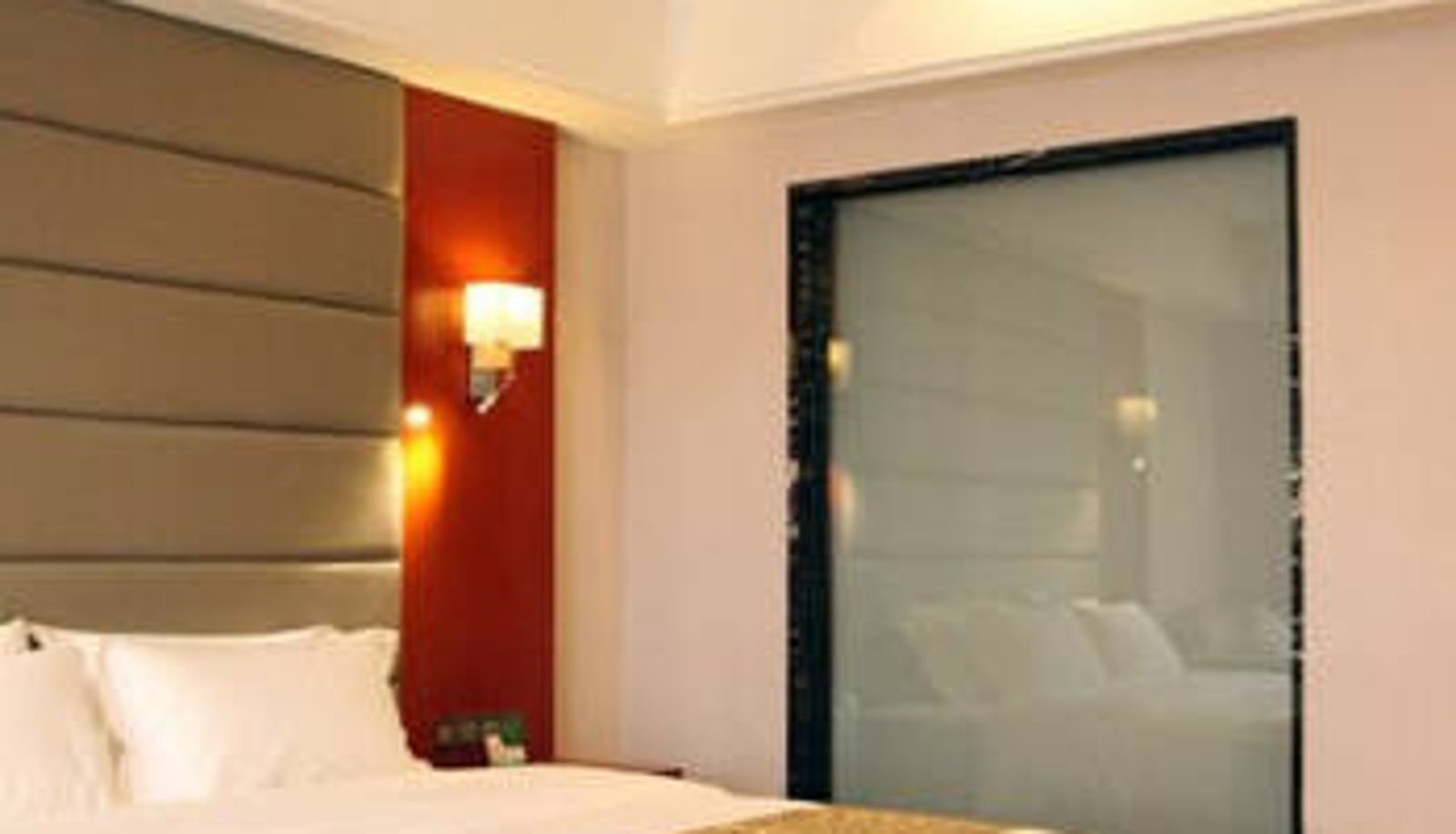 Kamer - Nuoqi Hotel (Guzhen International Lighting Wholesale Center Store)