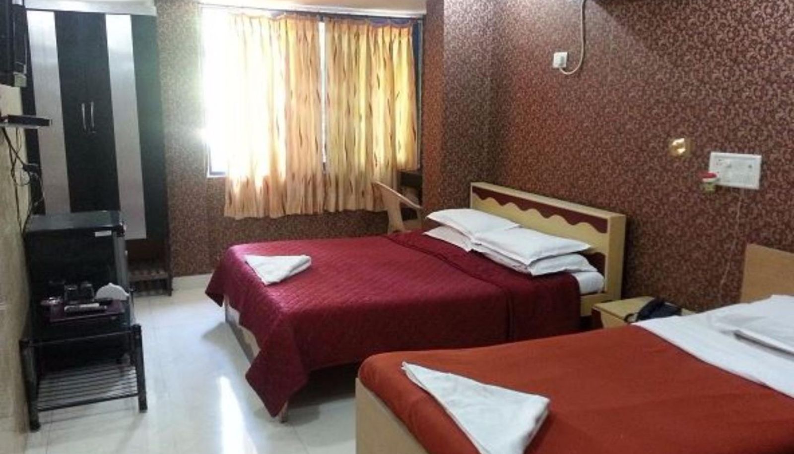 Info - Hotel Sea Sands Juhu