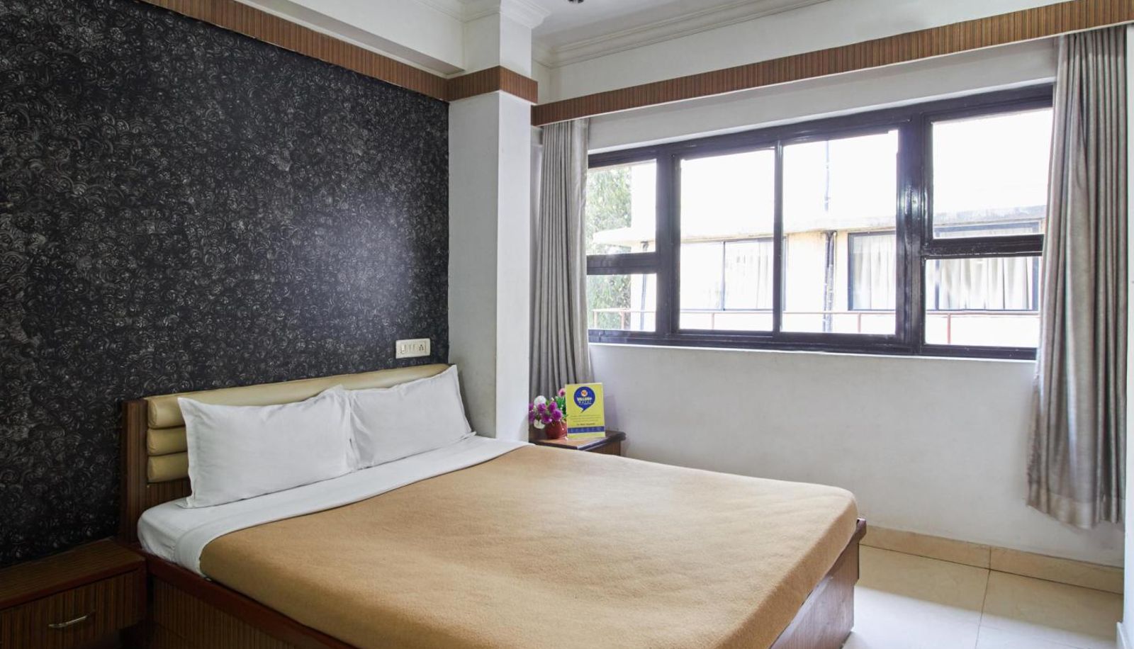 Info - Hotel Executive Inn
