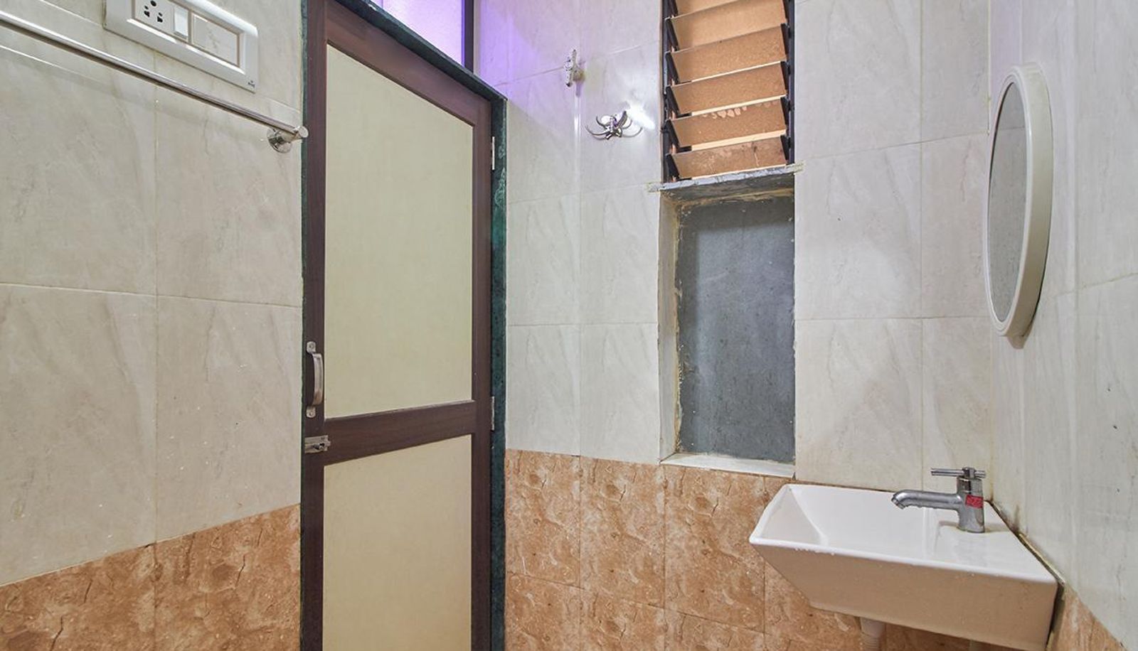 Standard room (double) - Hotel Krishna Palace