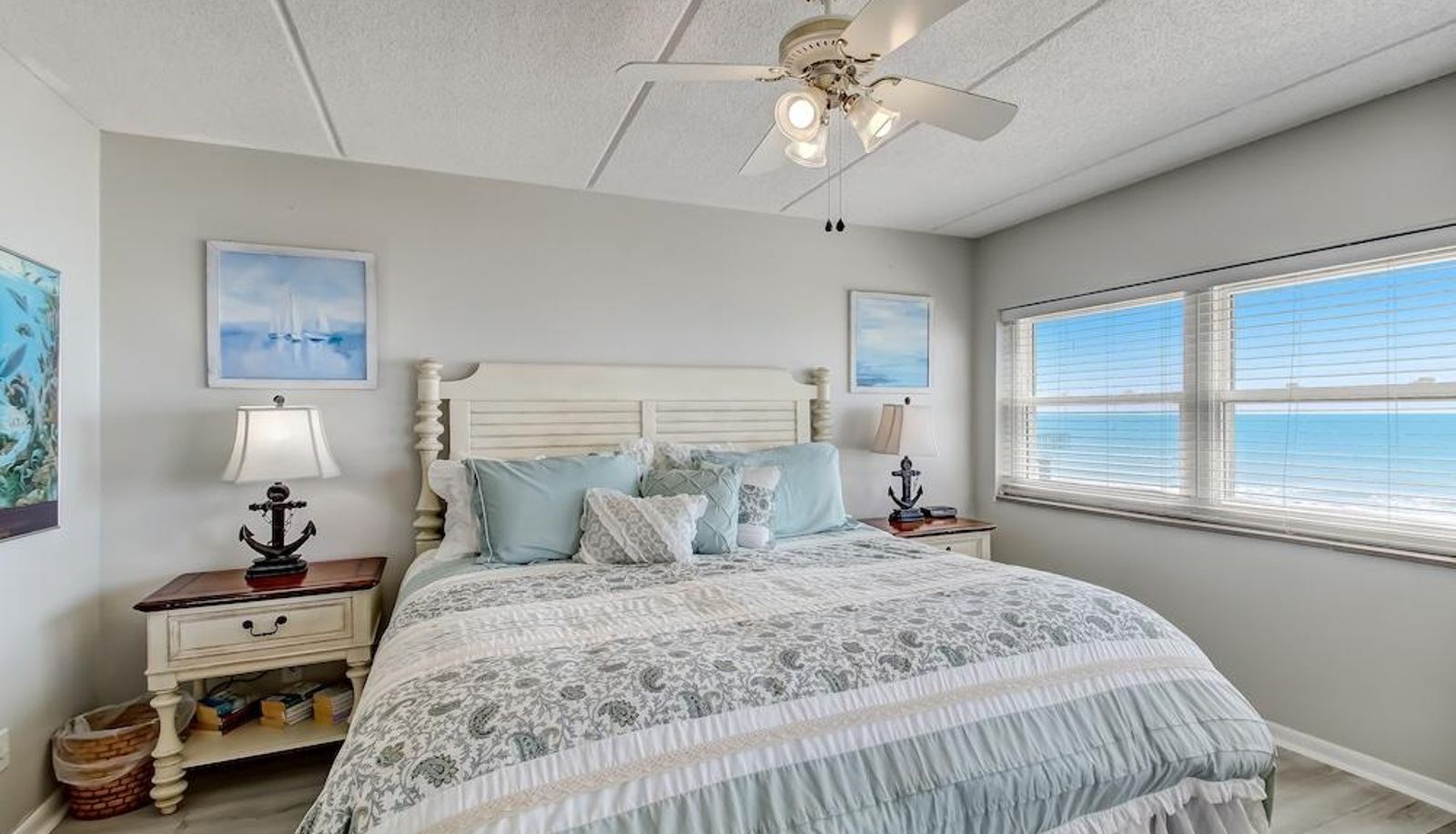 Standardzimmer - Corner unit Condo with Scenic Ocean View by RedAwning