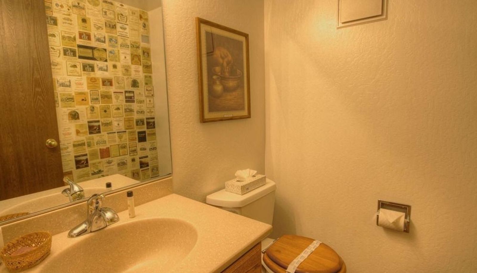 Badezimmer - Modern Lake Village with Great Views 3 Br condo by RedAwning
