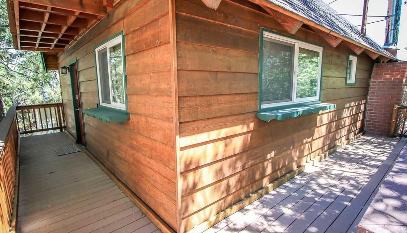 Terrace - Kiki's Chalet 1548 by RedAwning