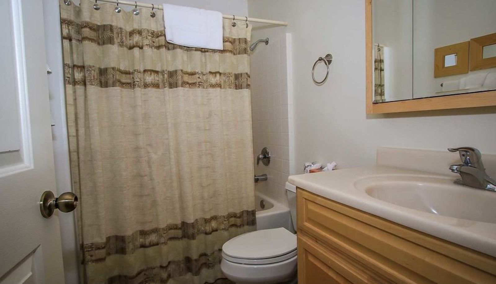 Bathroom - Mountain Time 928 by RedAwning