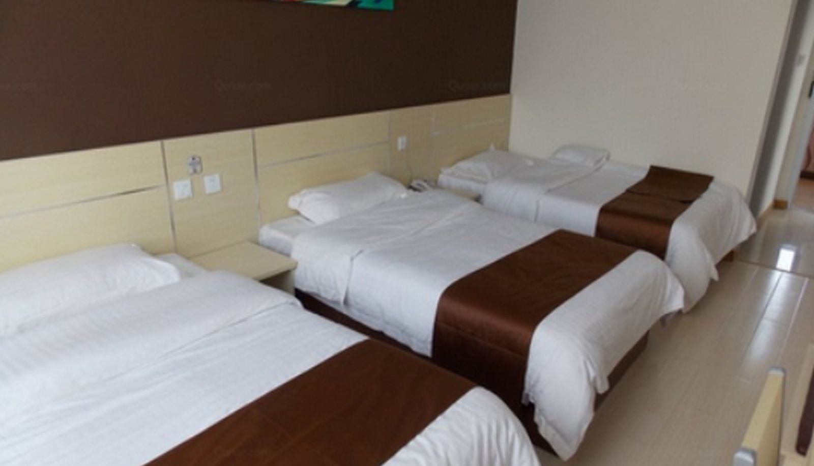 Habitación triple - Thankyou Hotel (bus station) Chinese only