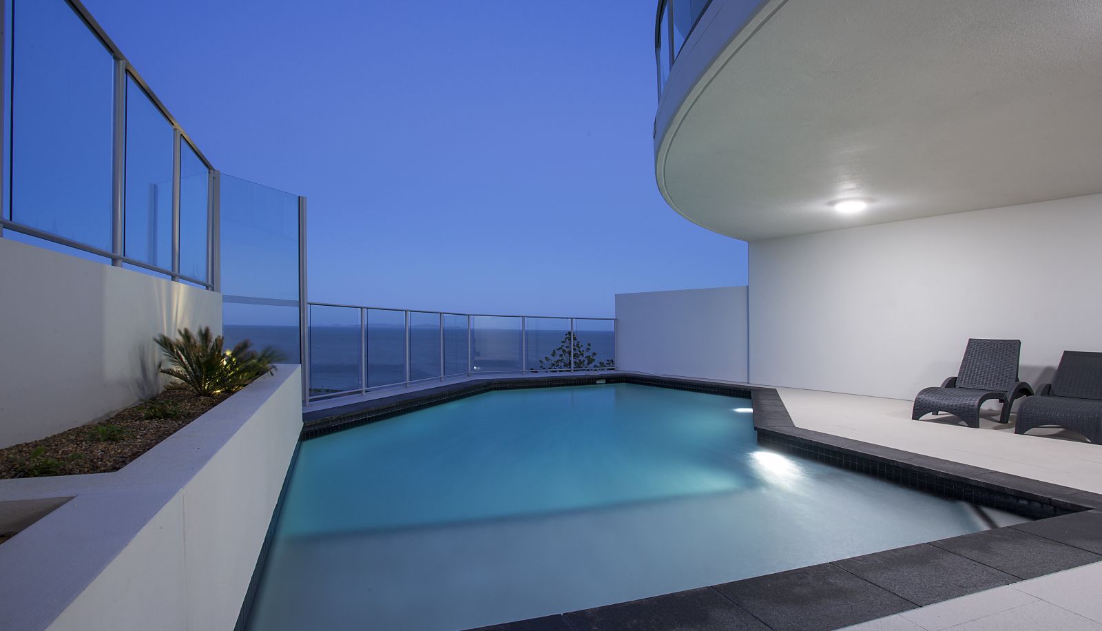 Pool - Oshen Apartments