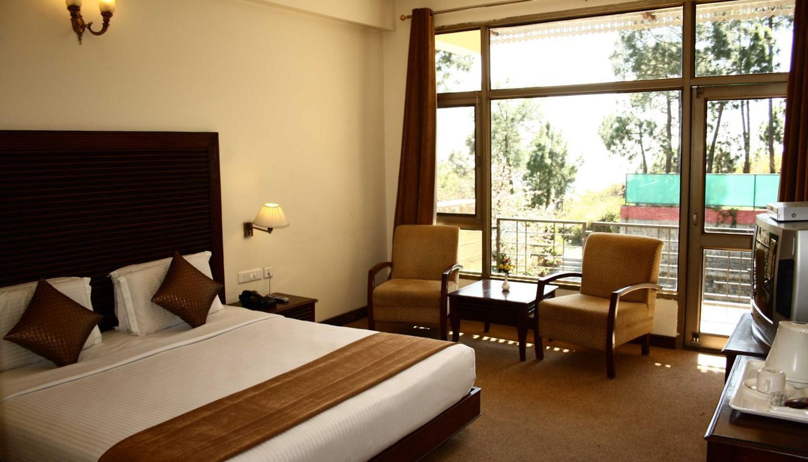 Info - Kasauli Castle Resort