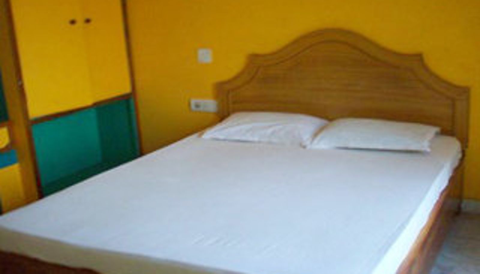Info - Hotel Arya Palace