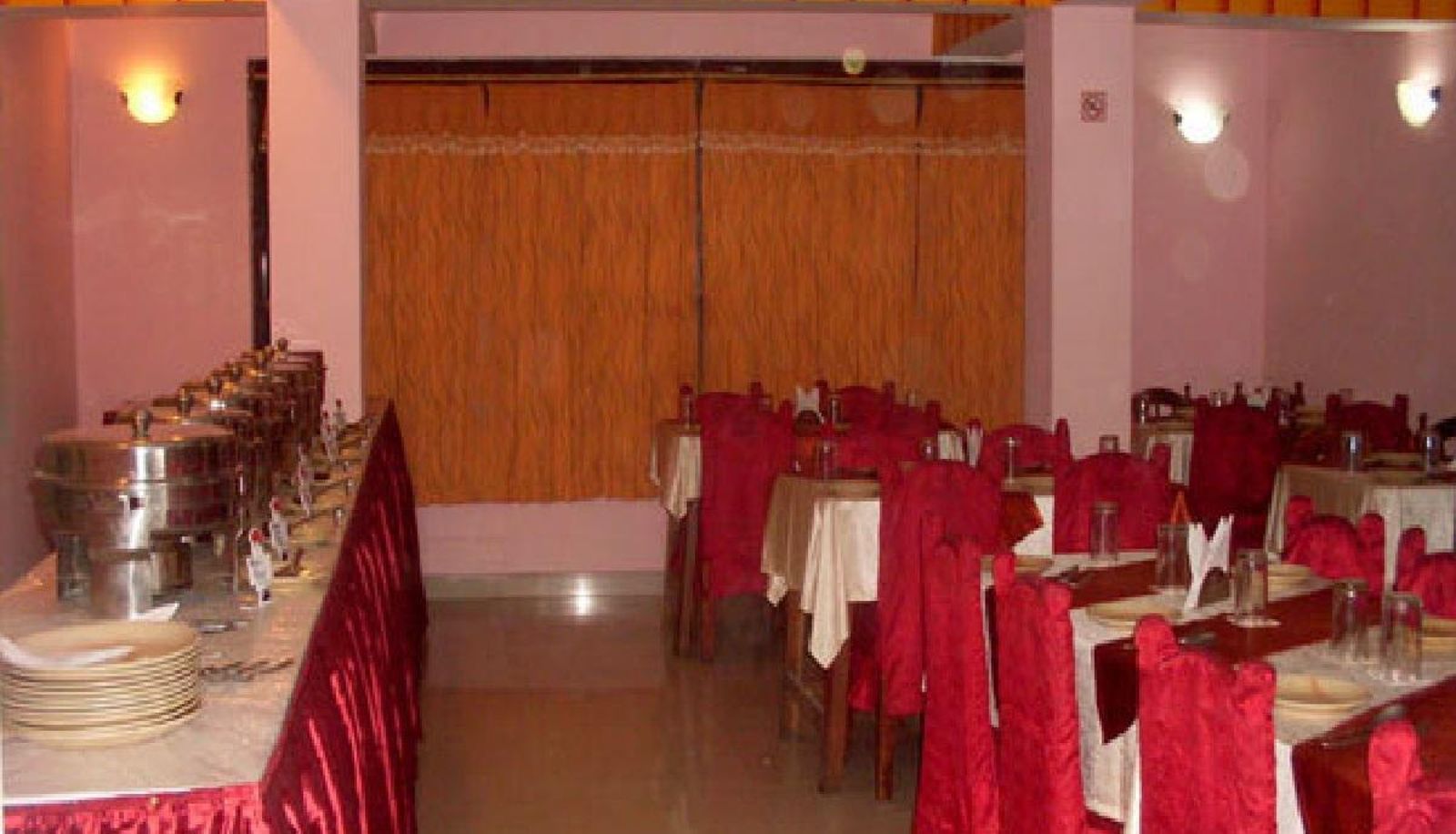 Frühstücksraum innerhalb des Restaurants - Hotel Ricasa