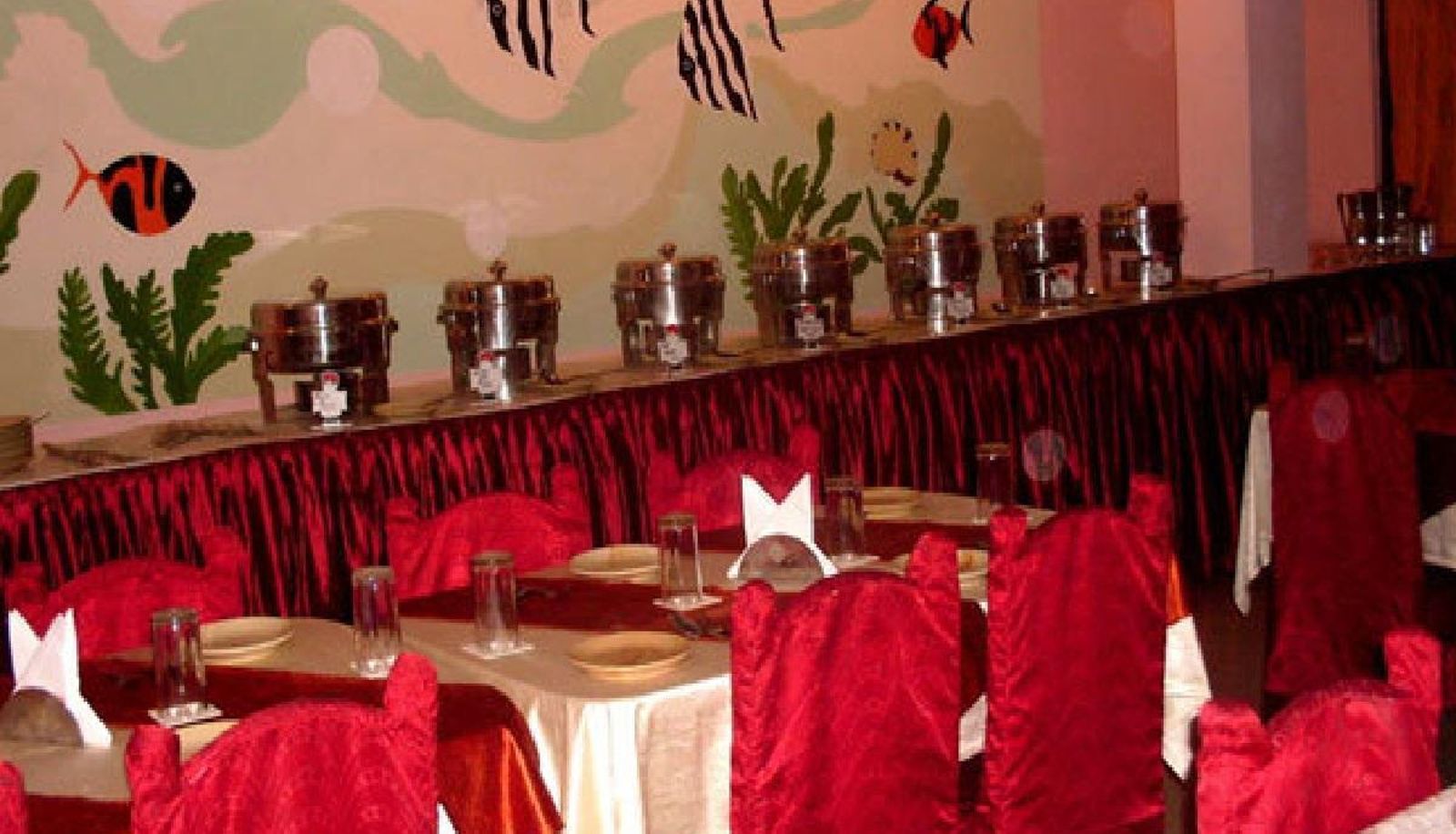 Frühstücksraum innerhalb des Restaurants - Hotel Ricasa