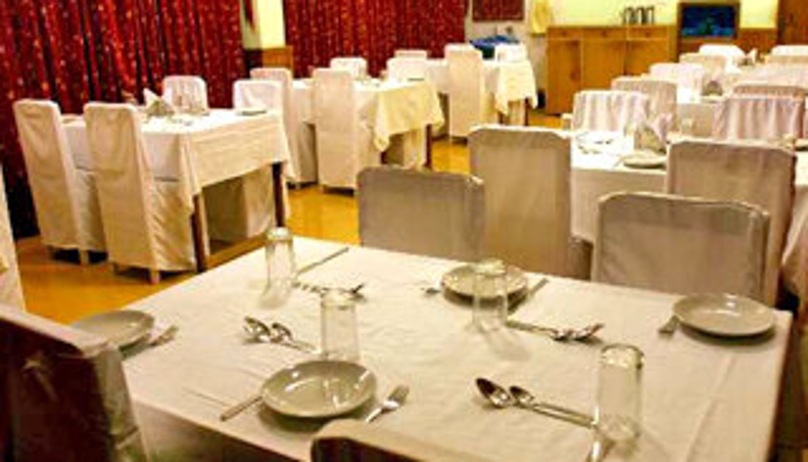 Frühstücksraum innerhalb des Restaurants - Pemaling Residency