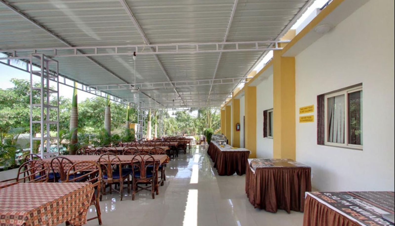 Info - Gir Jungle Lodge