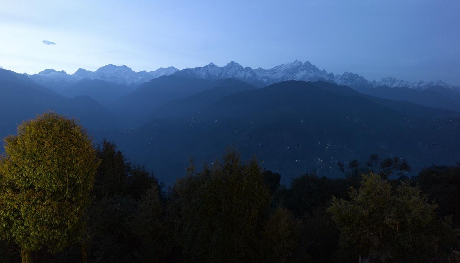 Info - The Elgin Mount Pandim Hotel