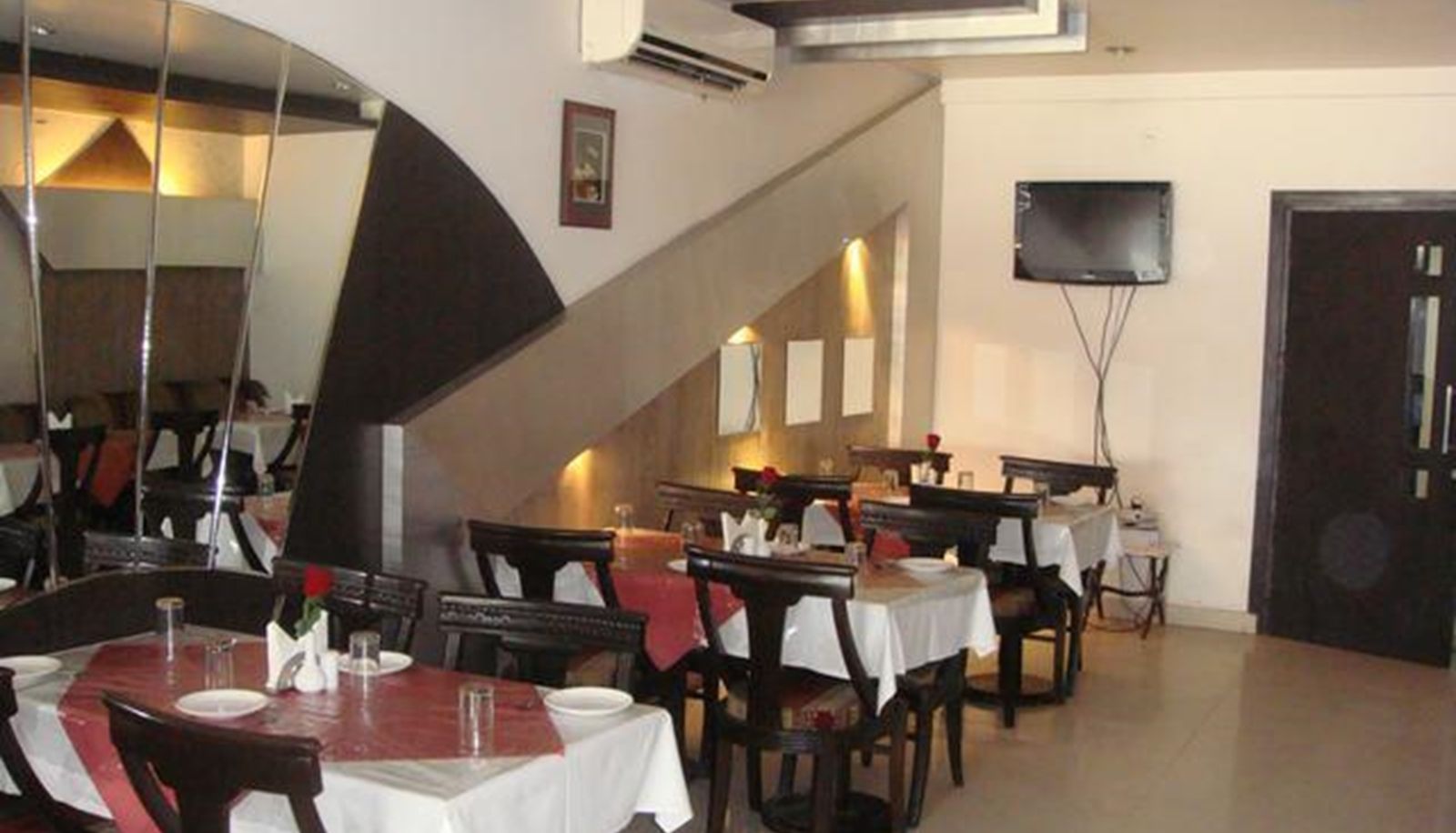 Restaurant - HOTEL MIDTOWN