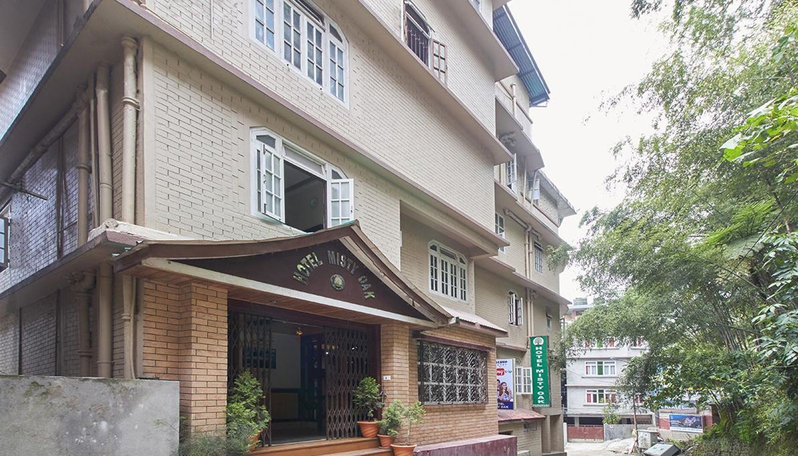 Info - Hotel Misty  Oak