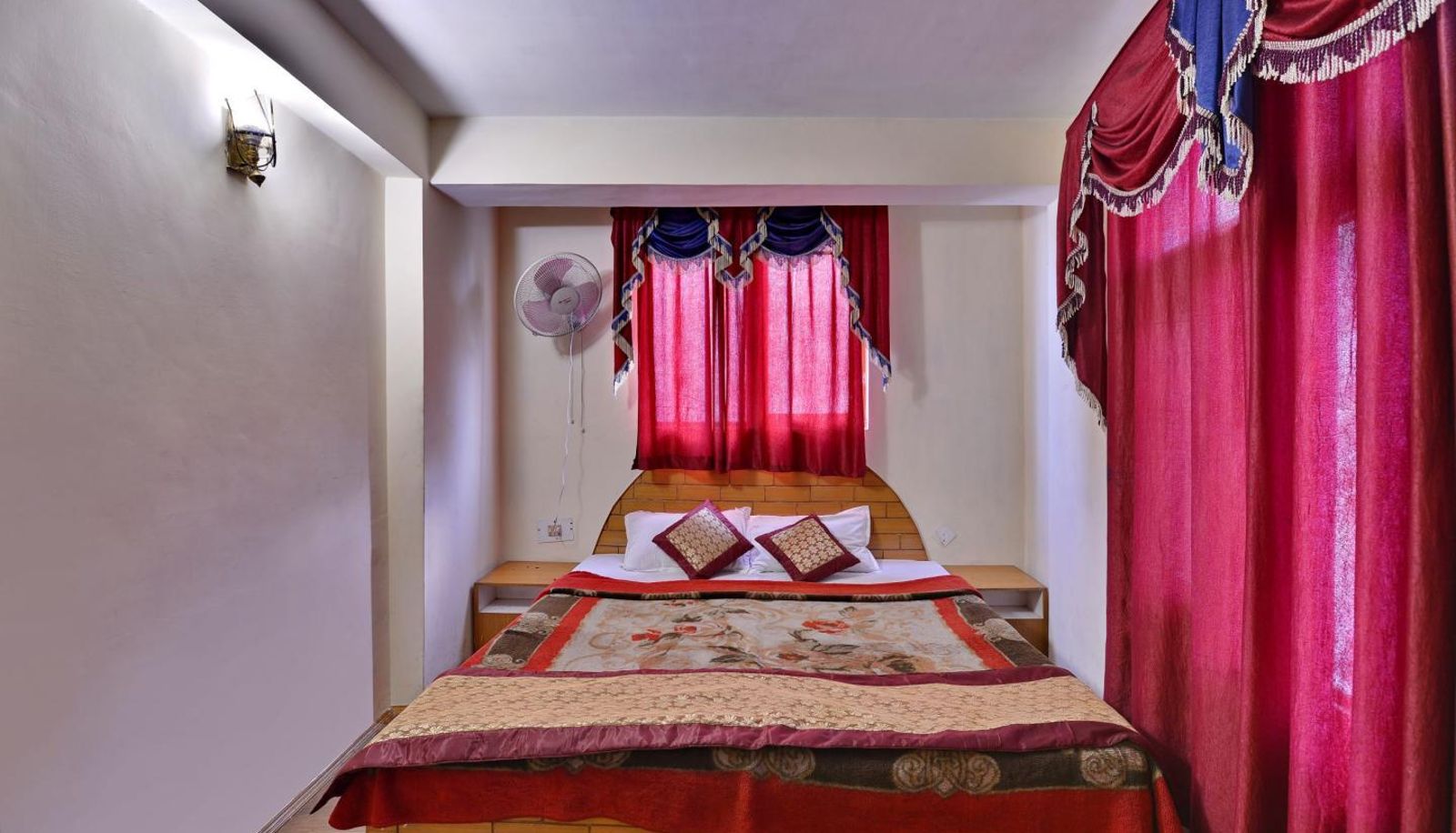 Info - Hotel Triveni