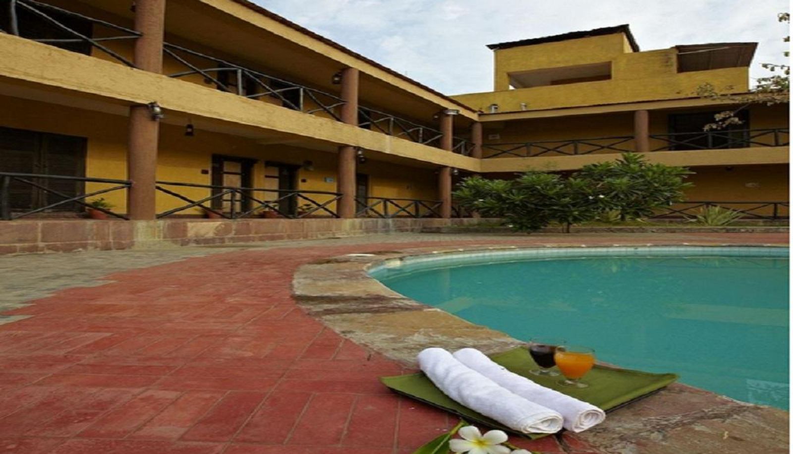 Pool - WelcomHeritage Jungle Home Pench
