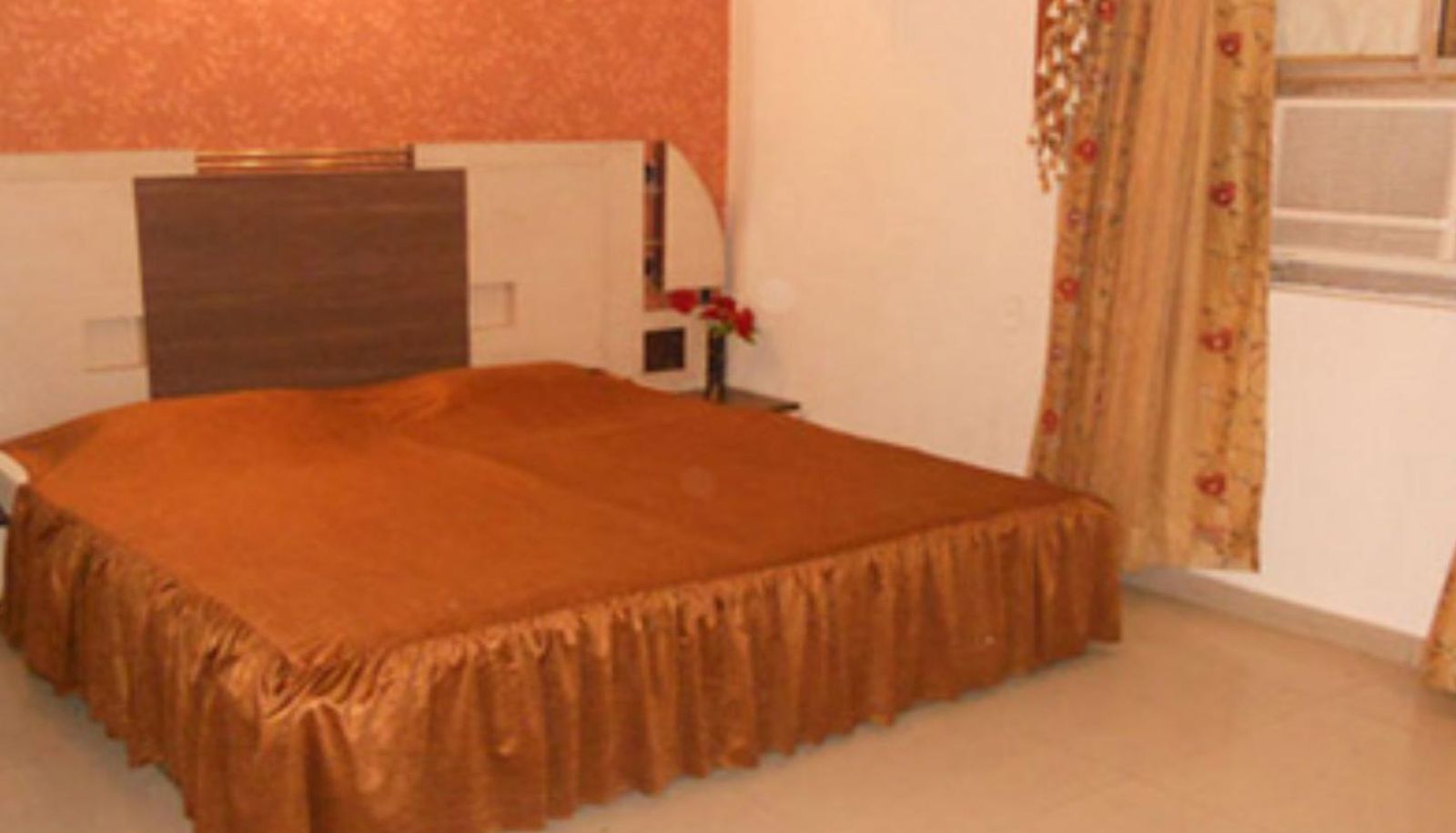 Info - Hotel Gagan Plaza