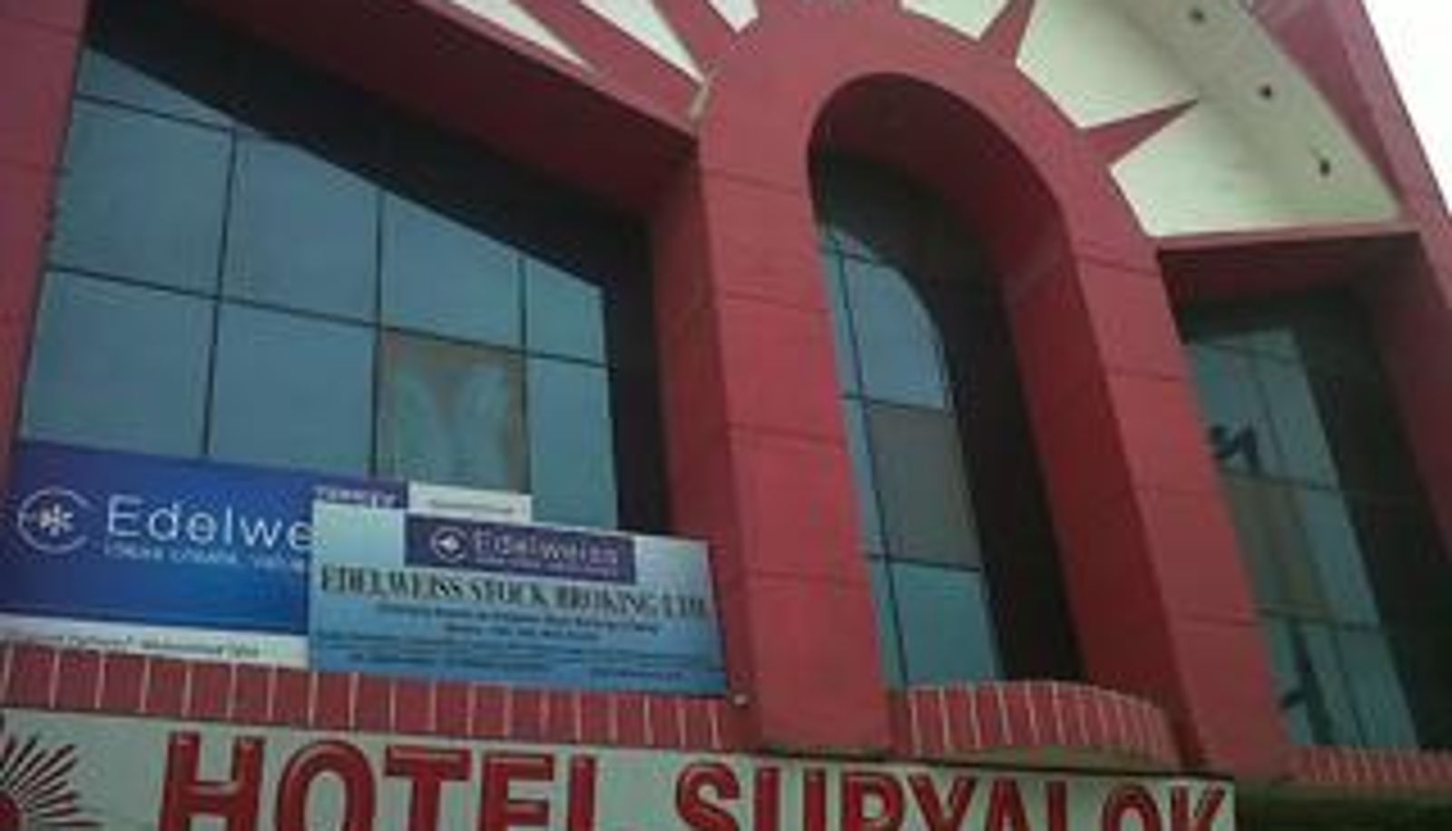 Info - Hotel Surya LoK