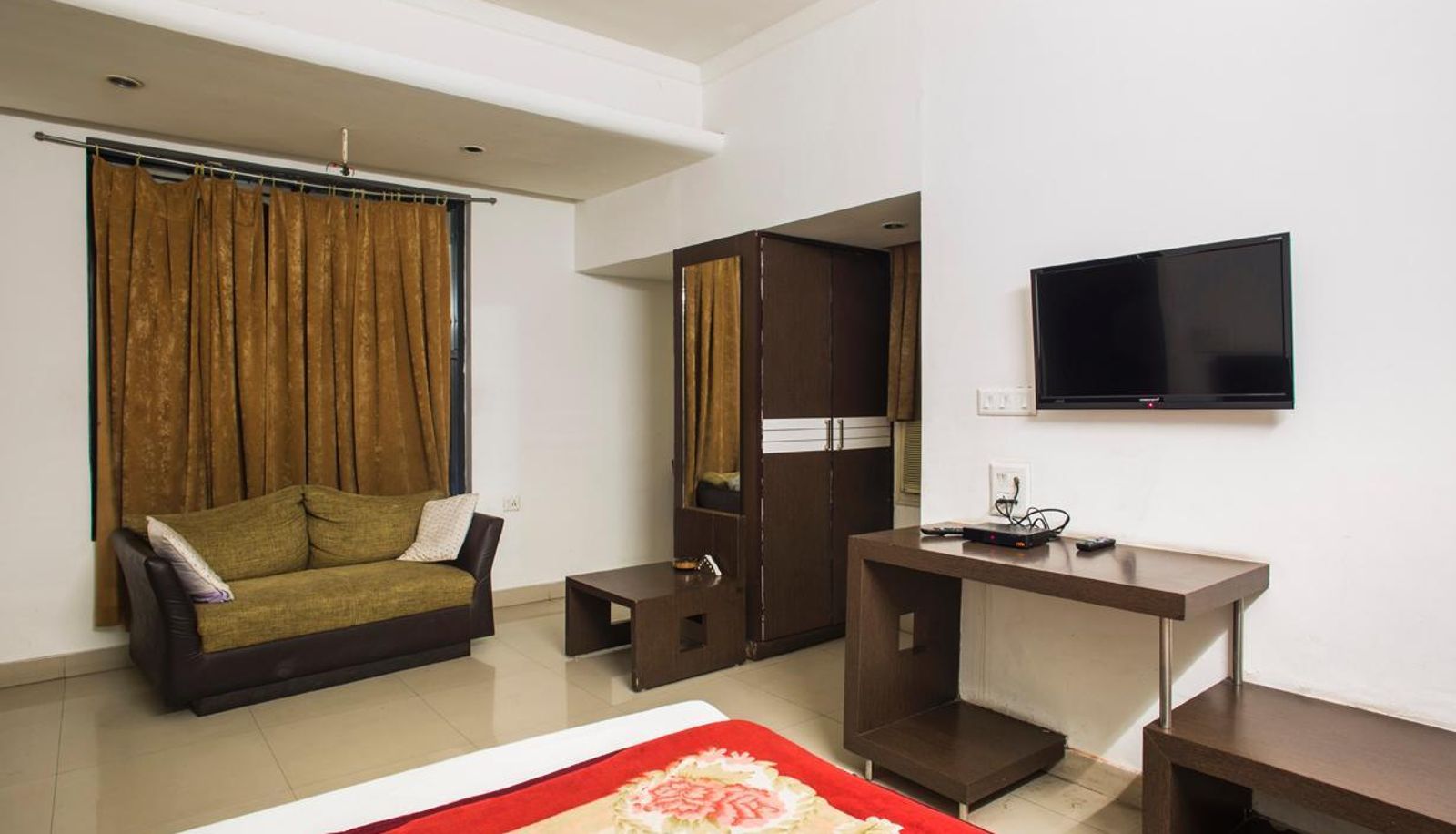 Info - Hotel Crown Plaza