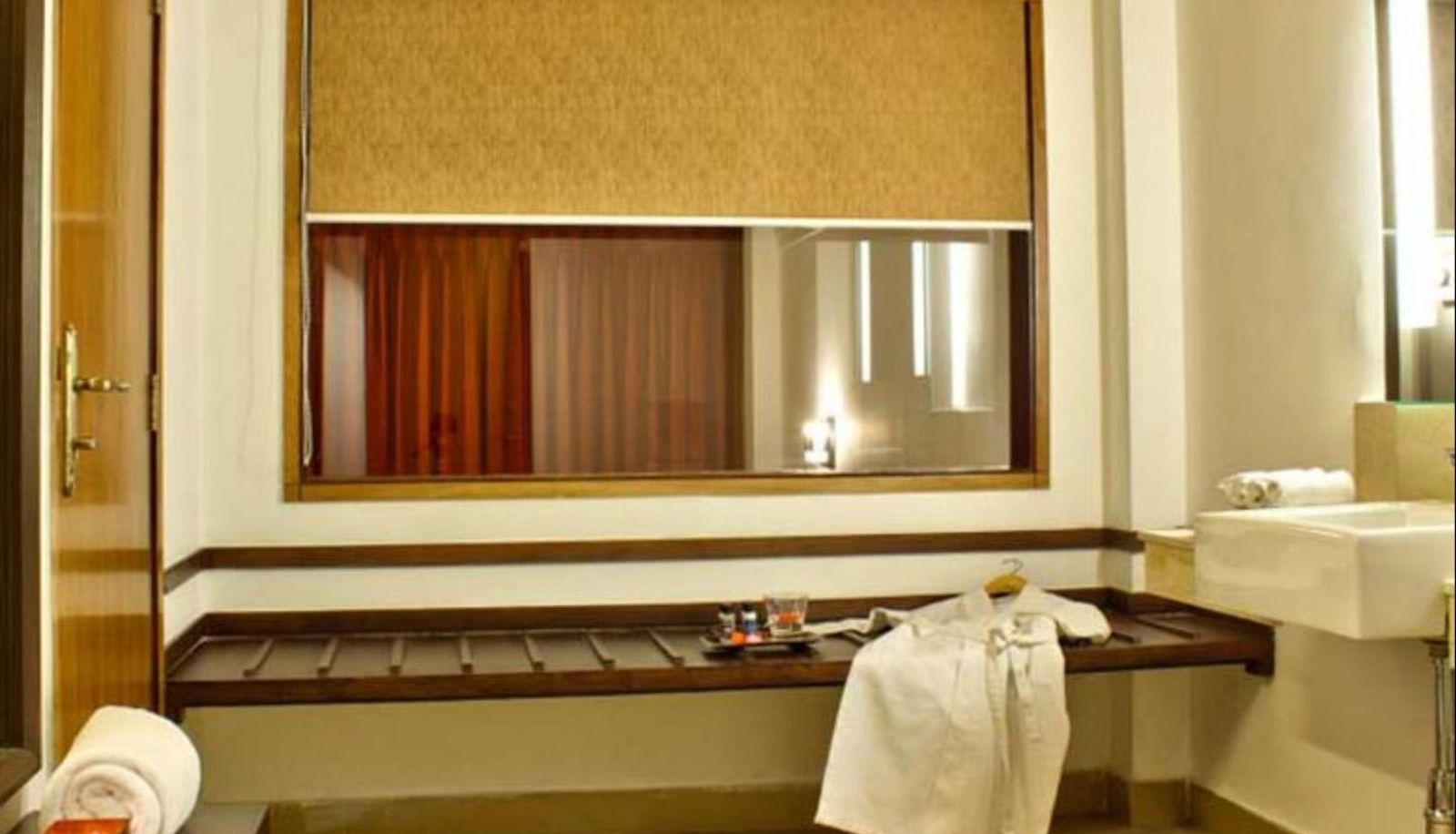 Info - The Chumbi Mountain retreat & Spa
