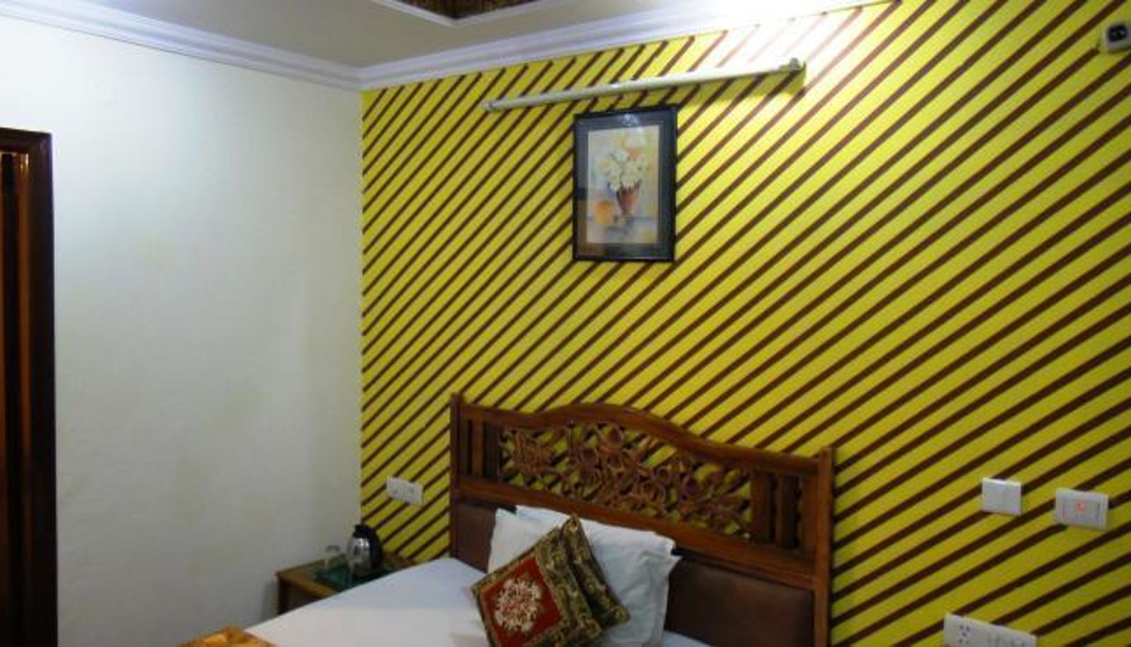 Info - Hotel Hallmark Regency