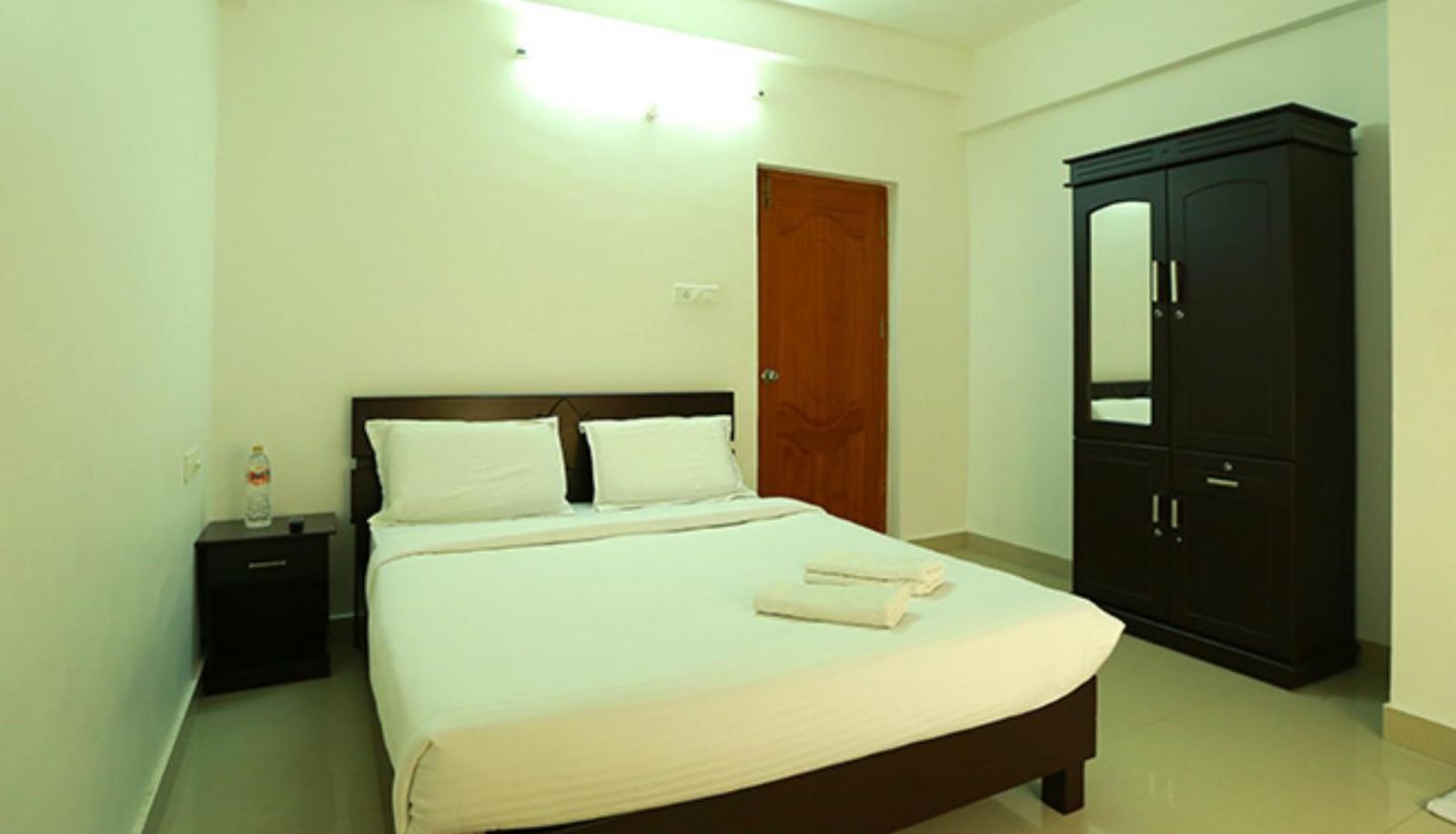 Info - Chandana Inn