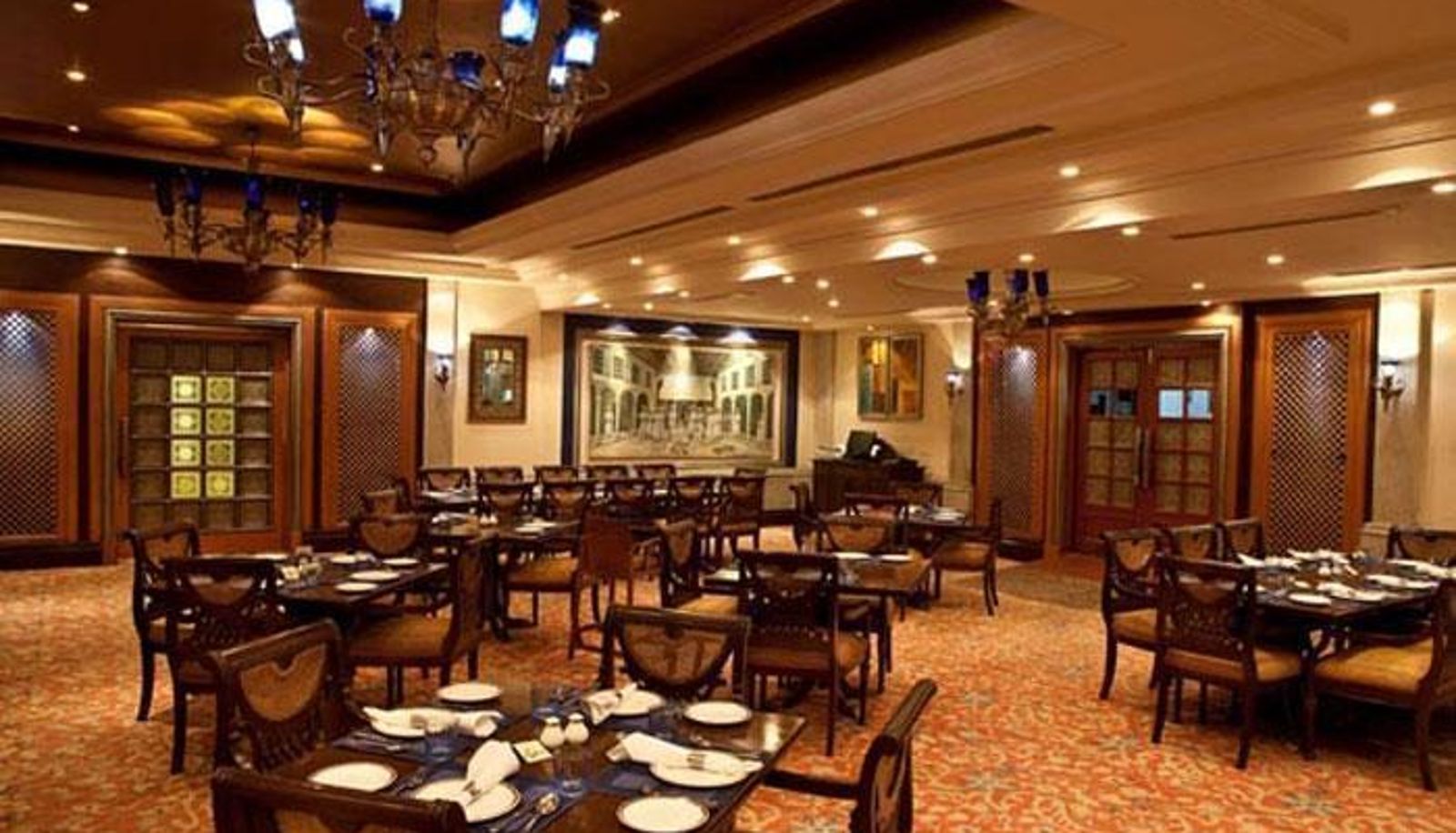 Breakfast room within the restaurant - Hotel Japika Inn