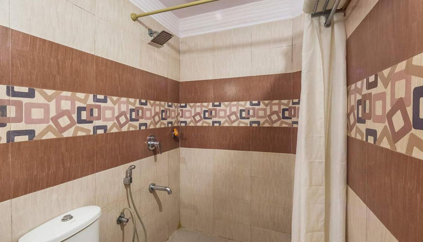Superior room (single) - Hotel Prakaash Palace