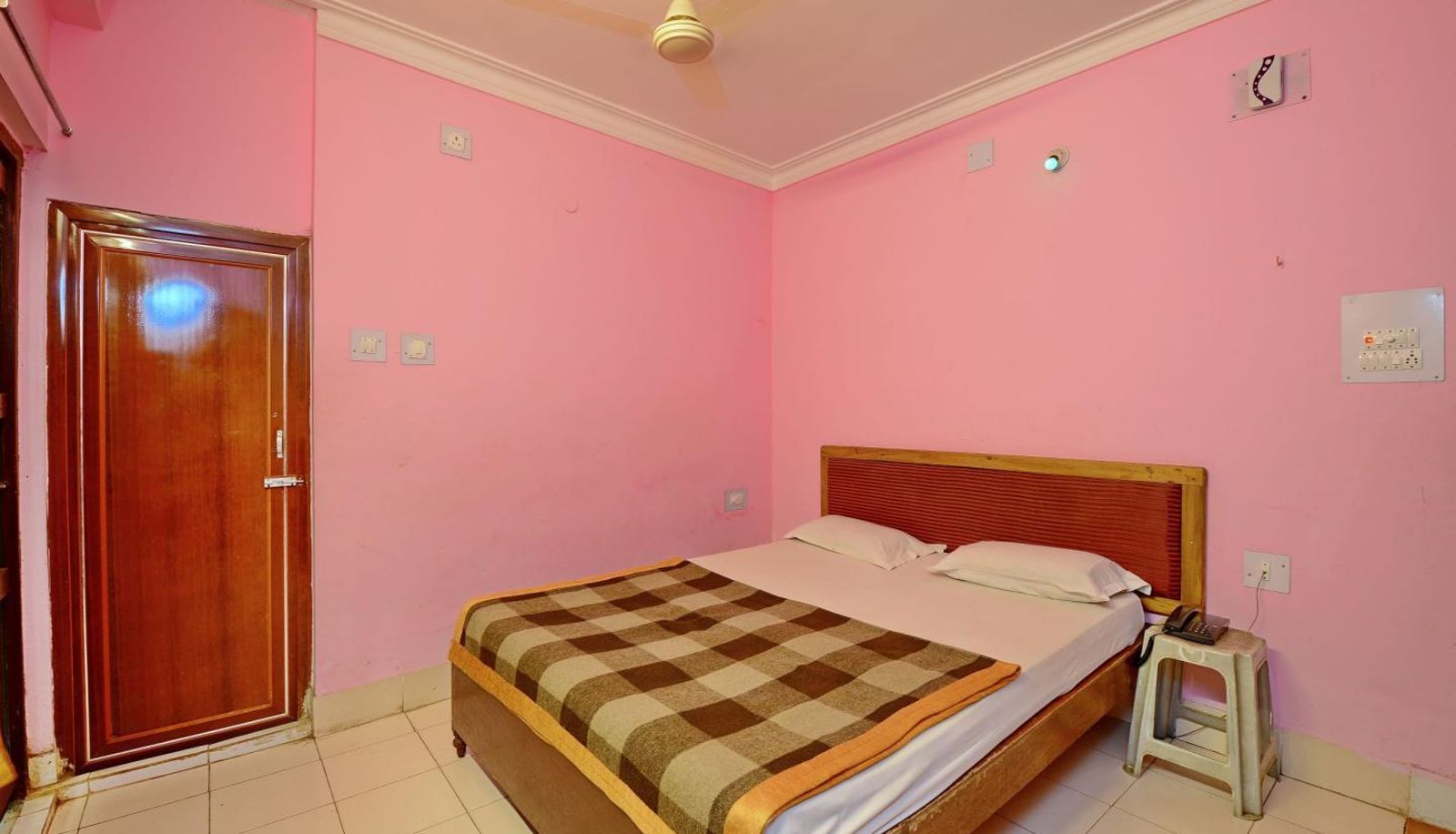 Info - Hotel Sambit Palace