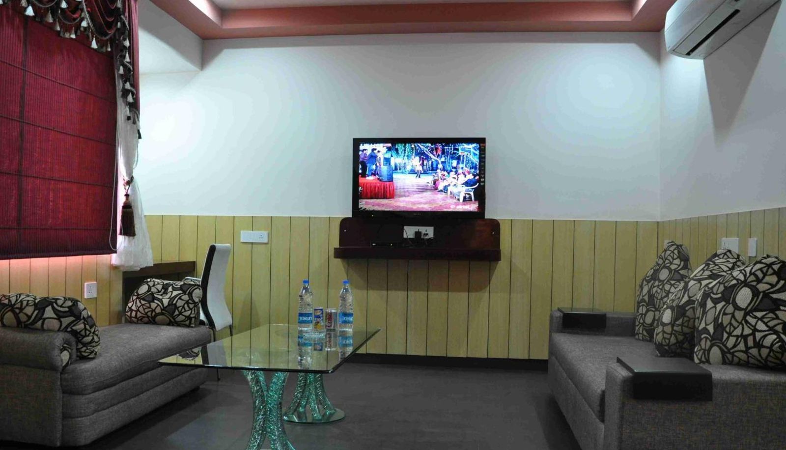 Info - Hotel Madhushree