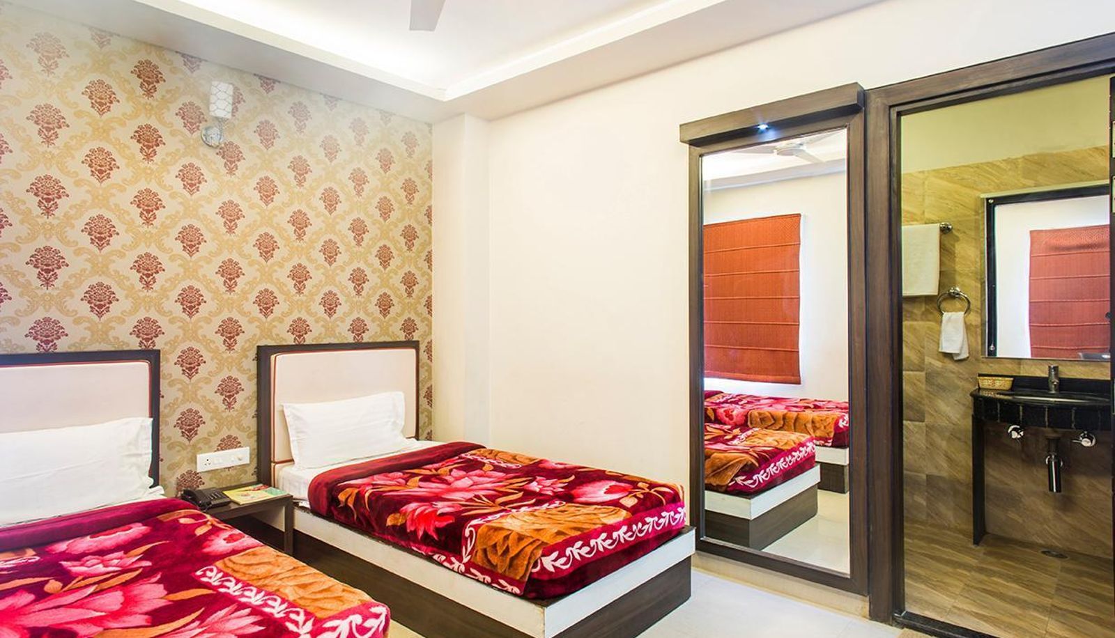 Info - Hotel Janki International