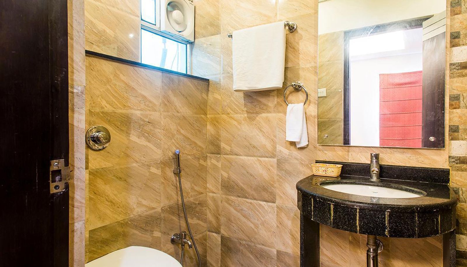 Info - Hotel Janki International