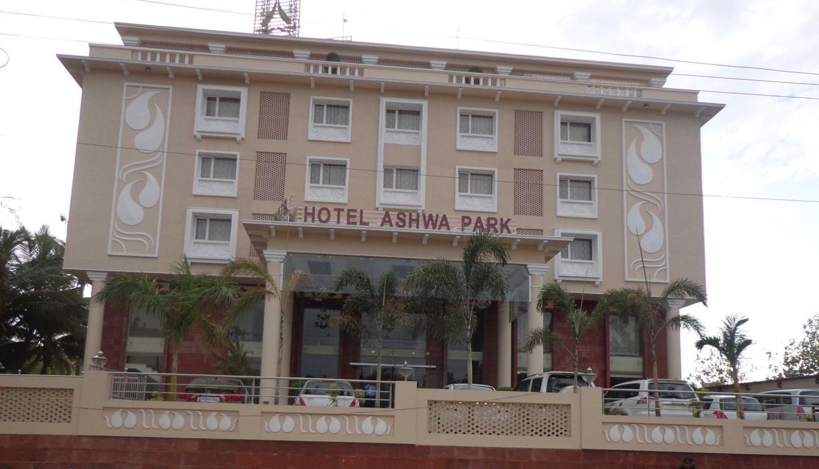 Info - Hotel Ashwa Park