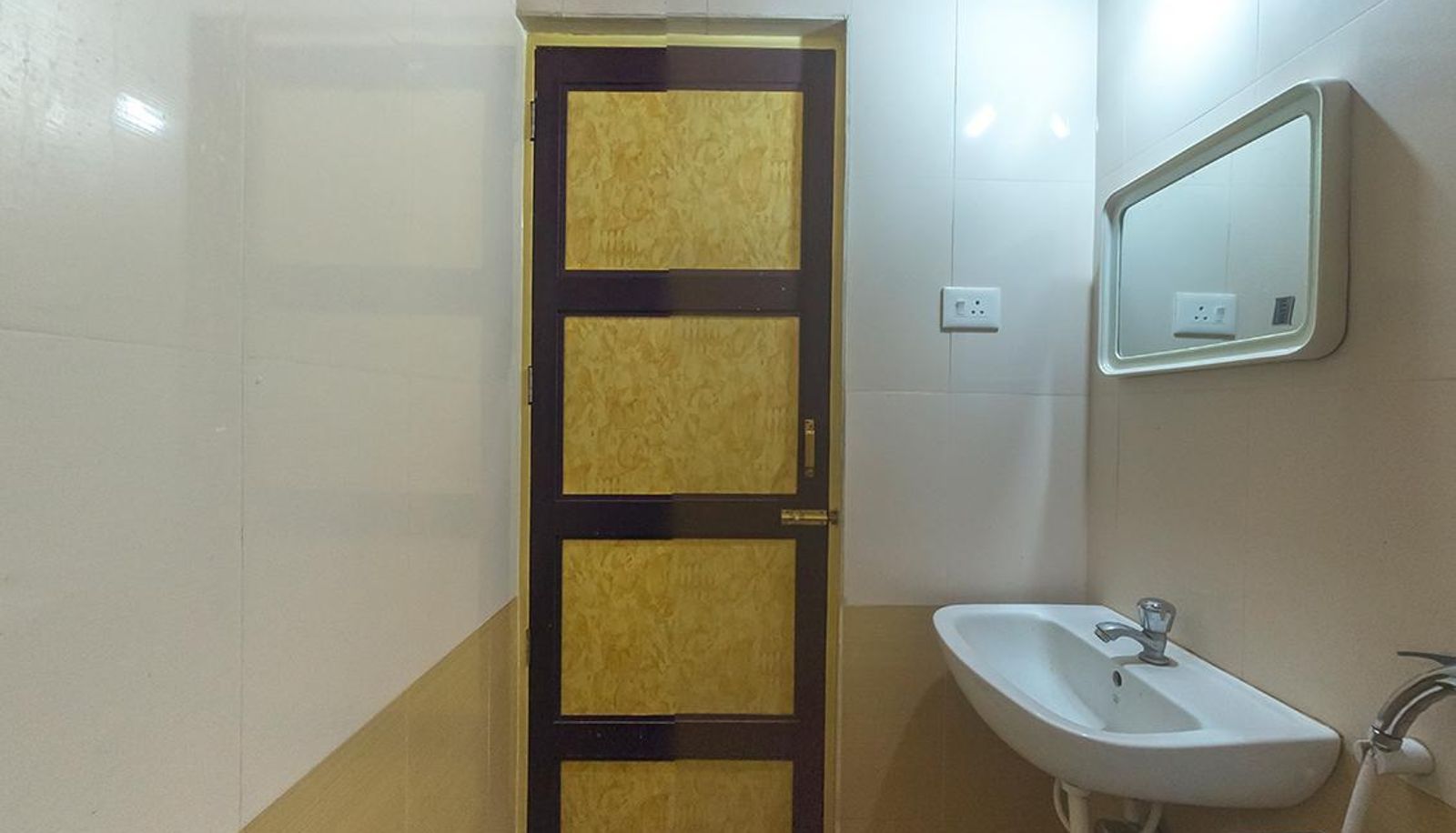Standard room (double) - Bhanu Residency