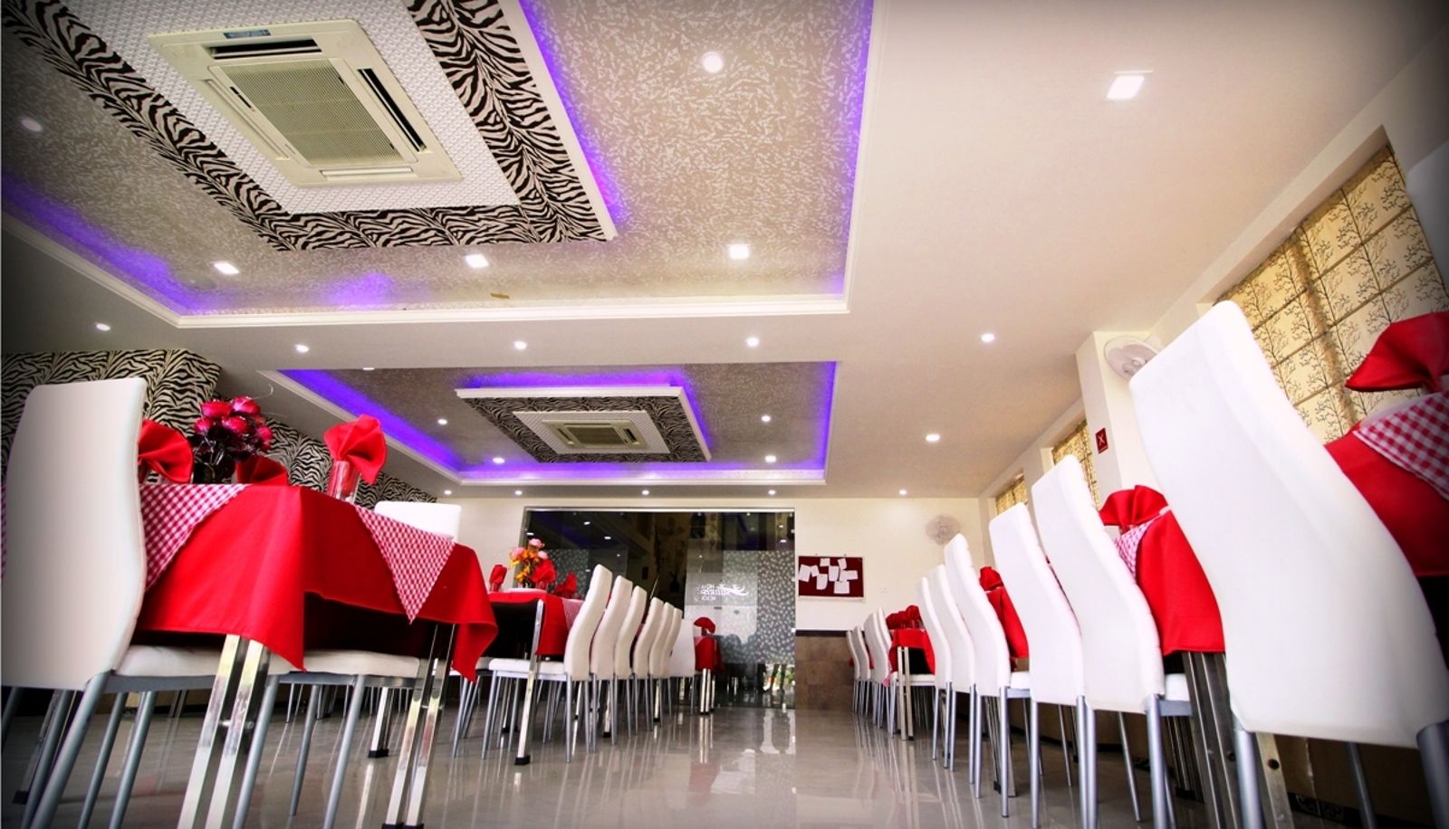 Sala prima colazione all'interno del ristorante - Sunrise Resort