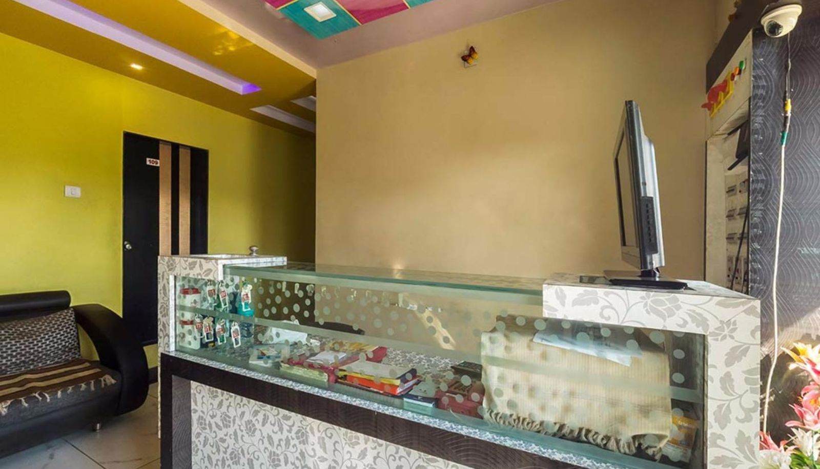 Info - Hotel Rolex somnath