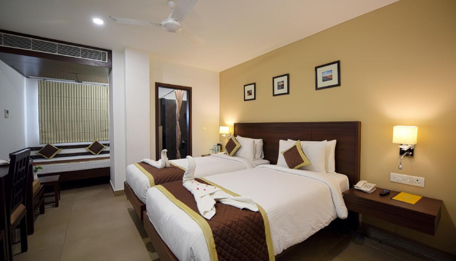 Superior room (single) - Hotel Gandharva by Peppermint