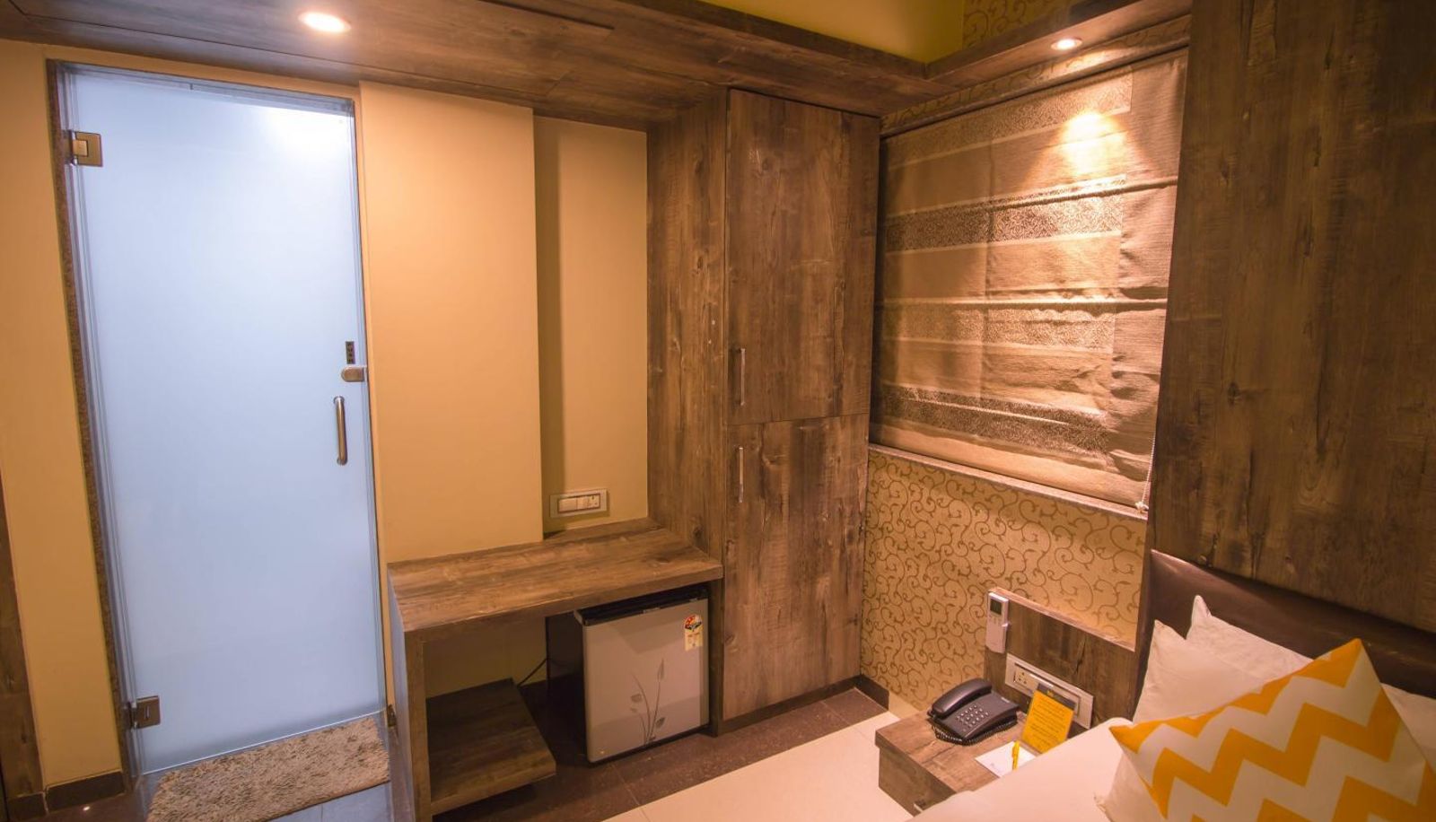 Info - Fabhotel Regal Inn Pimpri Chinchwad