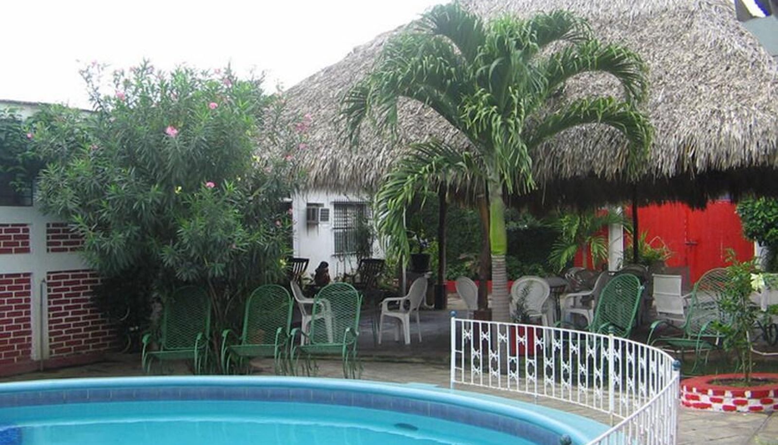 Basen - Hotel D'Lido Managua