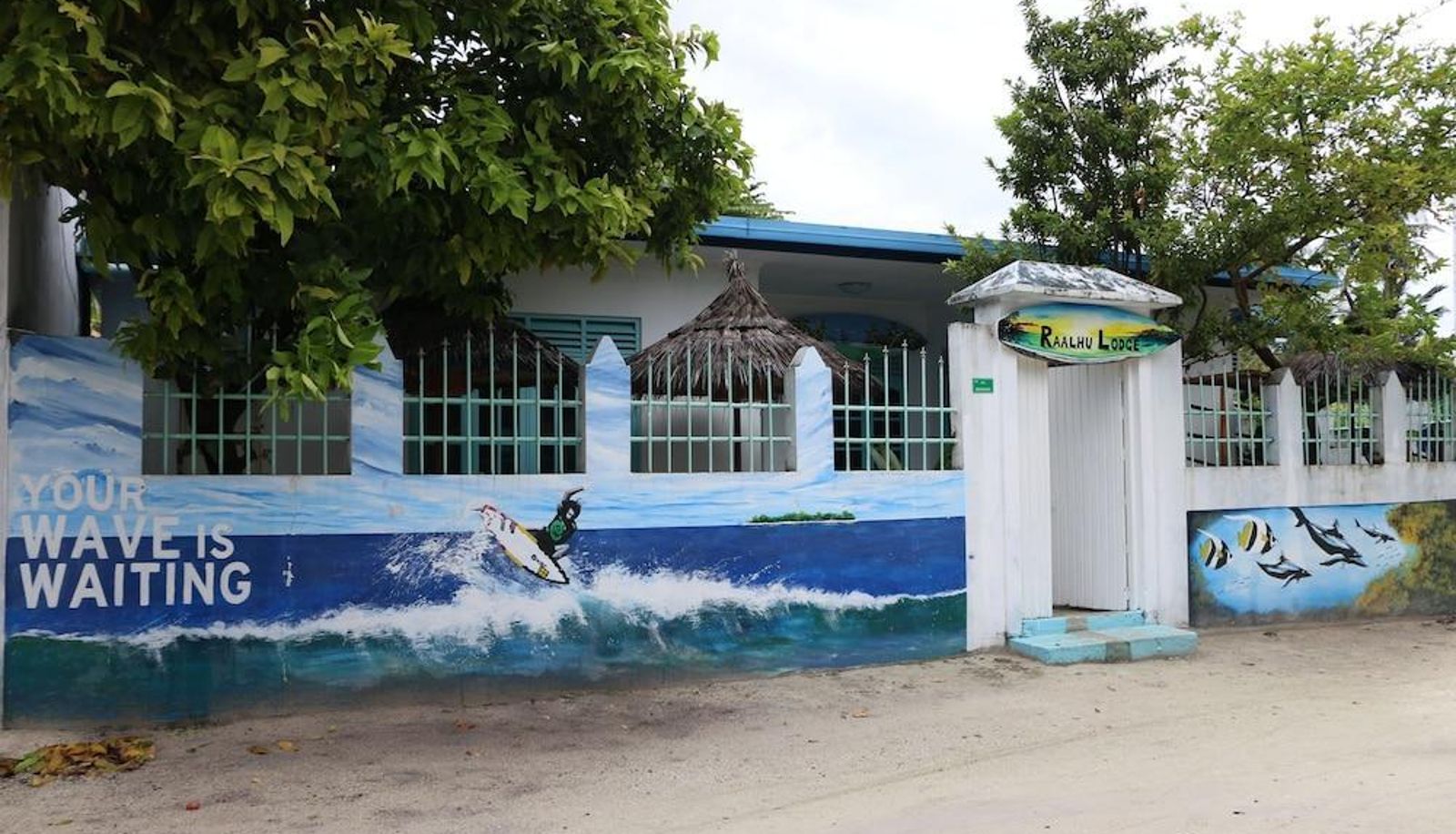 Hotel outdoor area - Raalhu Lodge