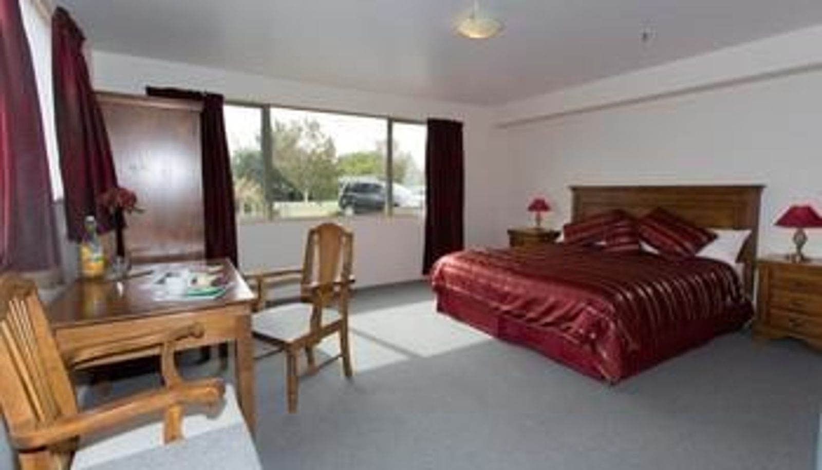 Info - The Lodge