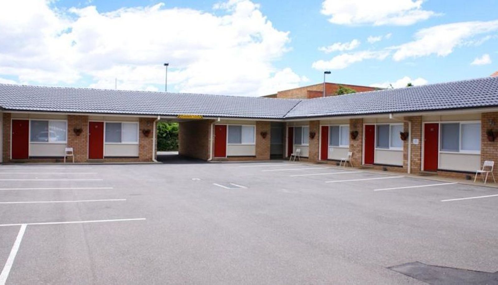 Info - Country Lodge Motor Inn