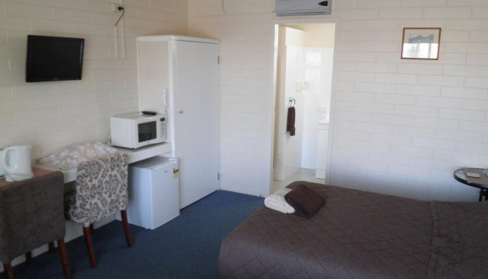 Info - Opal Motel