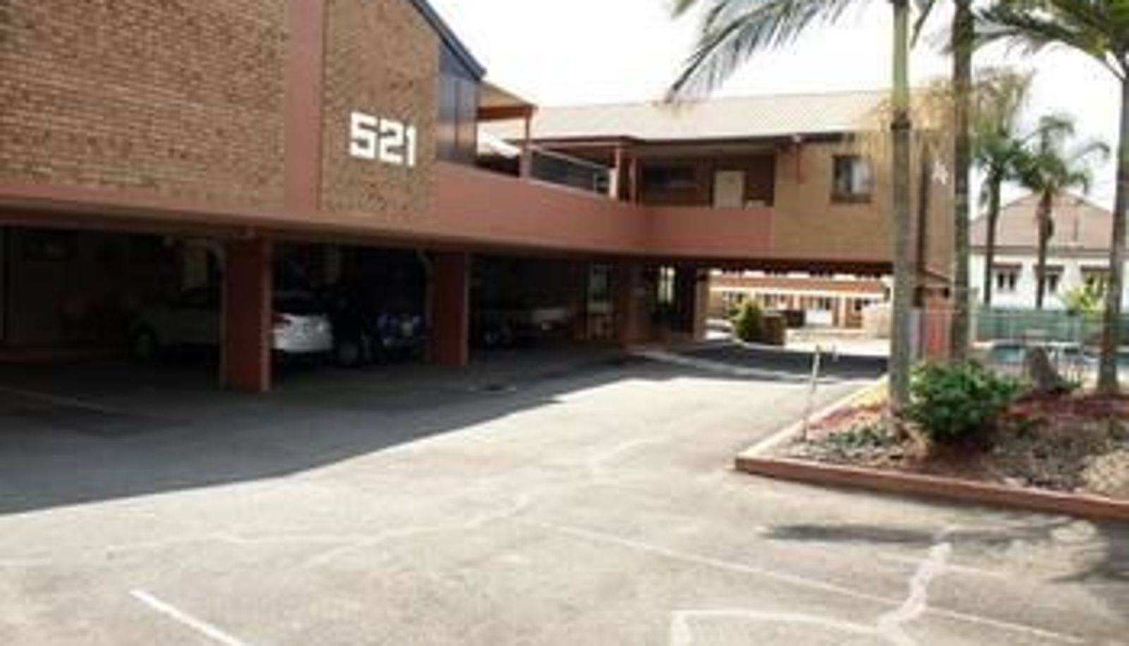 Info - Lancaster Court Motel