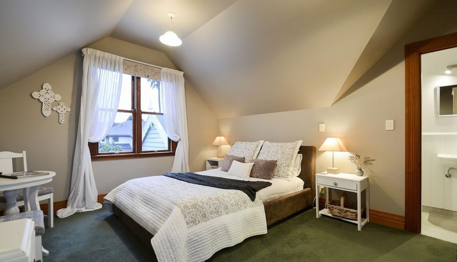 Standard room - Taiparoro House 1882