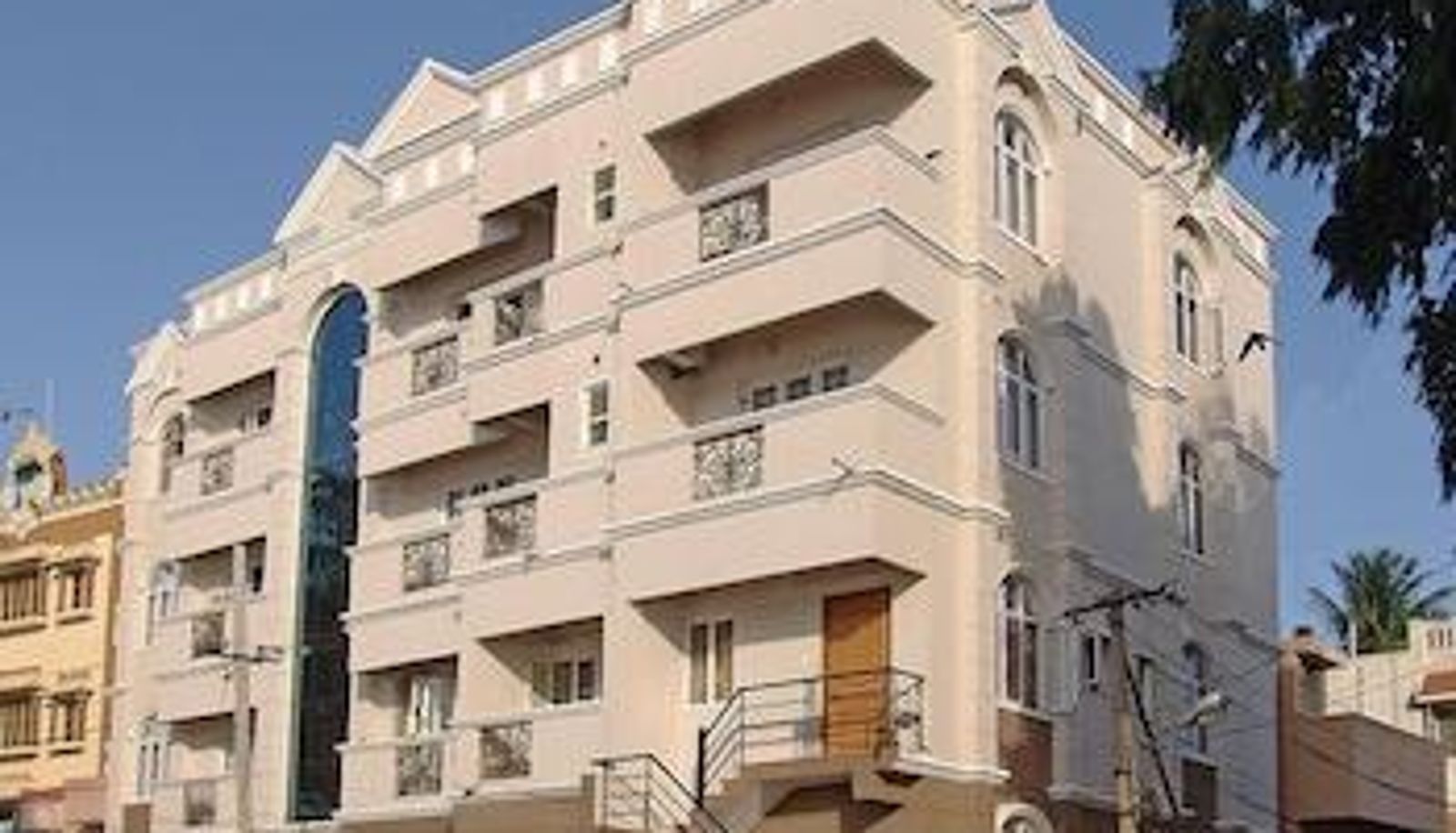 Info - Lake Habitat Serviced Apartments