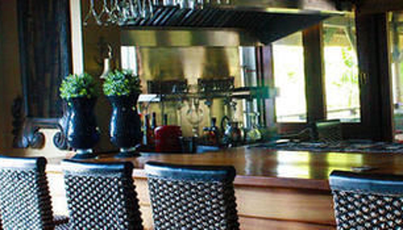 Bar - Marais Manor